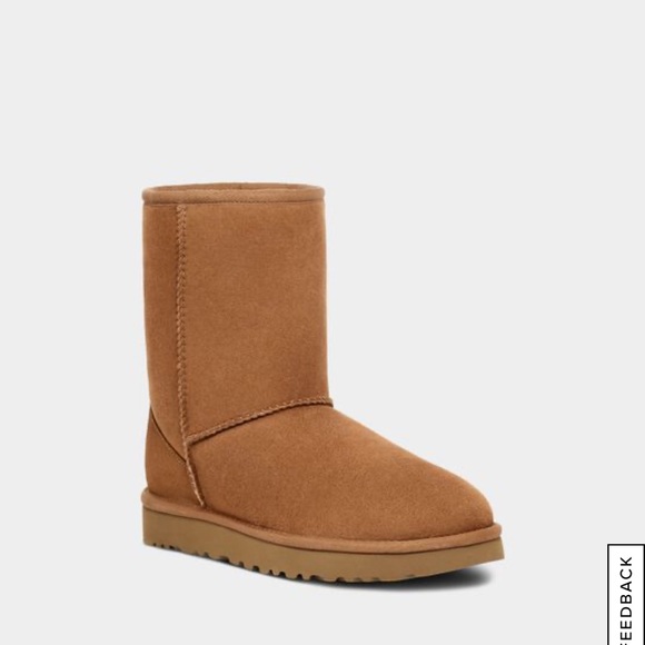 UGG Shoes - Classic Short Uggs size 8